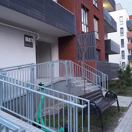 Lena ブラショフ